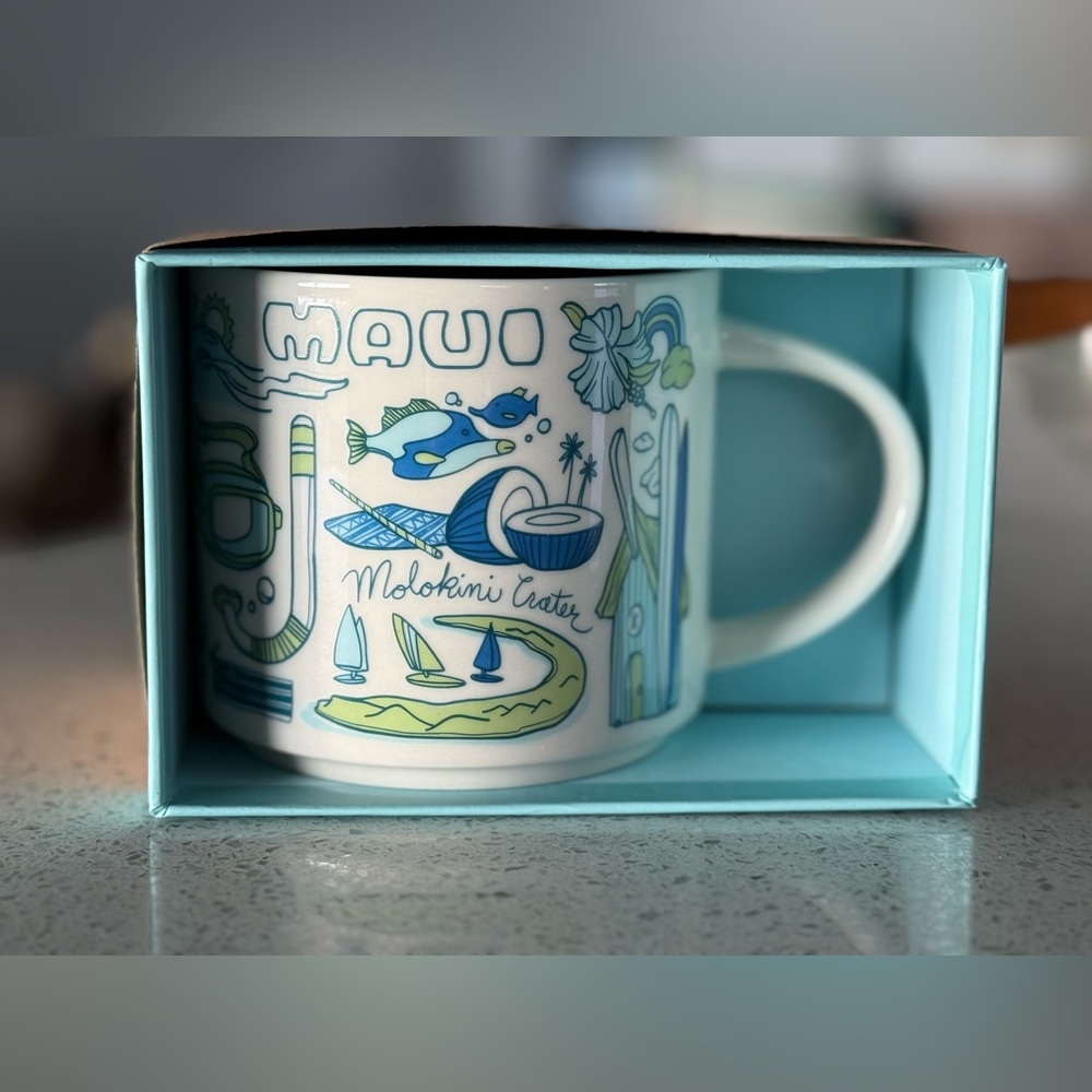 NWOT  Discontinued Starbucks  Maui Illustrated Ceramic Mug 14 oz